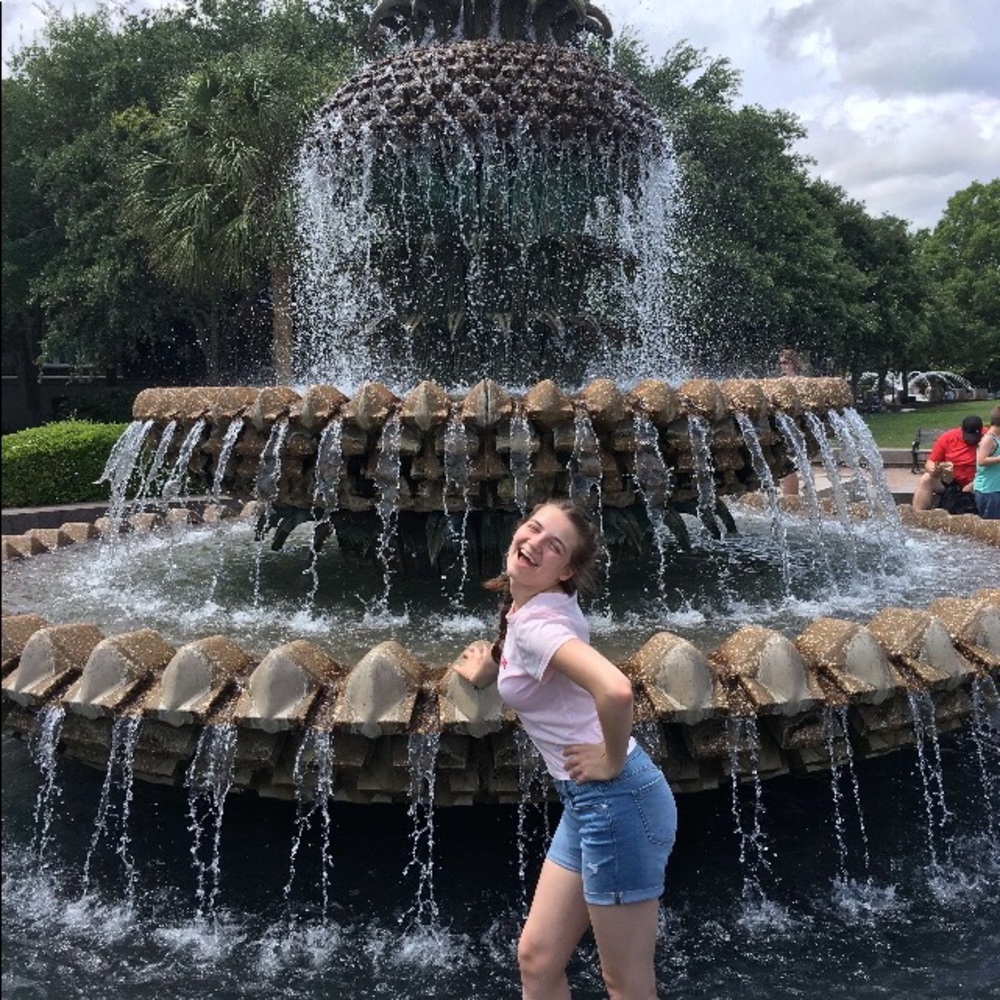 Meet your Posher, Alyssa